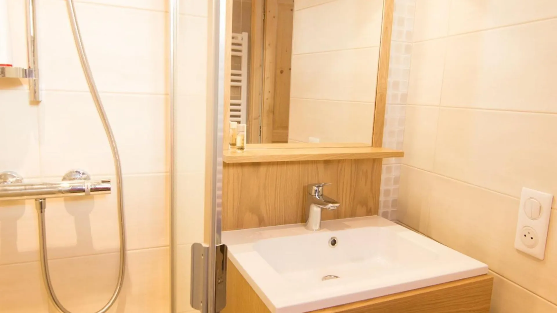 2 Pieces 6 Pers, Terrasse, Parking, Animaux Acceptes - Fr-1-263-539 Apartment Valloire France