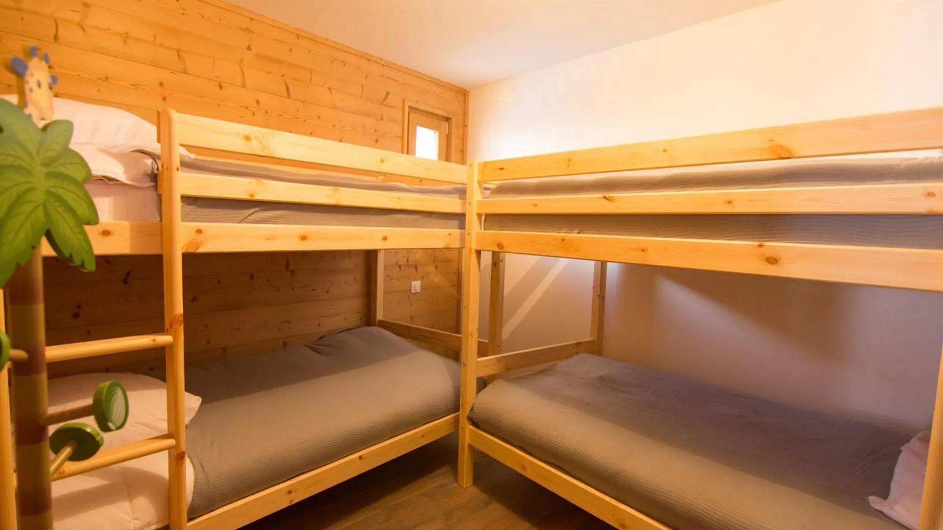 2 Pieces 6 Pers, Terrasse, Parking, Animaux Acceptes - Fr-1-263-539 Apartment Valloire